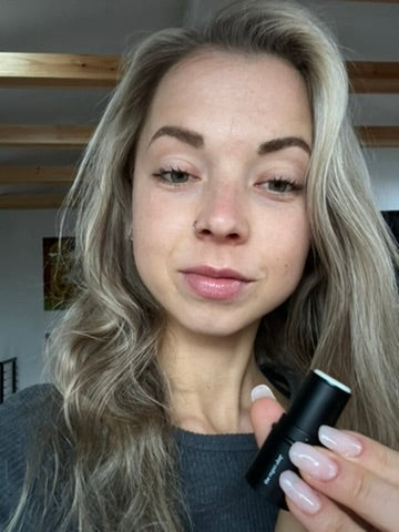 Vegan Lip Balm - The Vegan Shop (Bestseller)